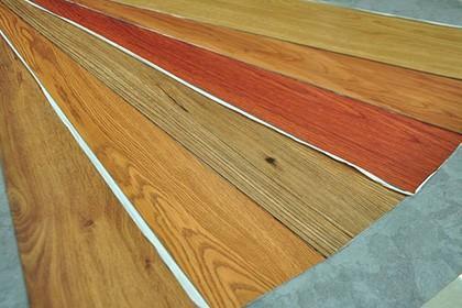 pvc地板是当今世界上非常流行的一种新型轻体地面装饰材料